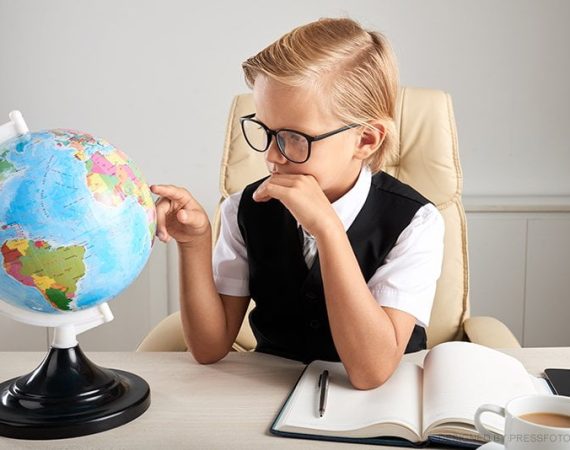 System edukacyjny w Polsce, a w innych krajach.